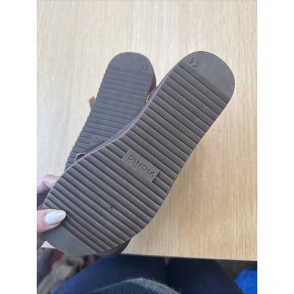 Vionic Violet Chocolate Brown Size 7 wedge sandals comfort shoes - Picture 4 of 5